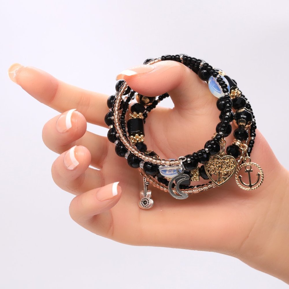 Spectacular black memory wire bracelet with 4 pendants and 6 strands. - Picture 7 of 9